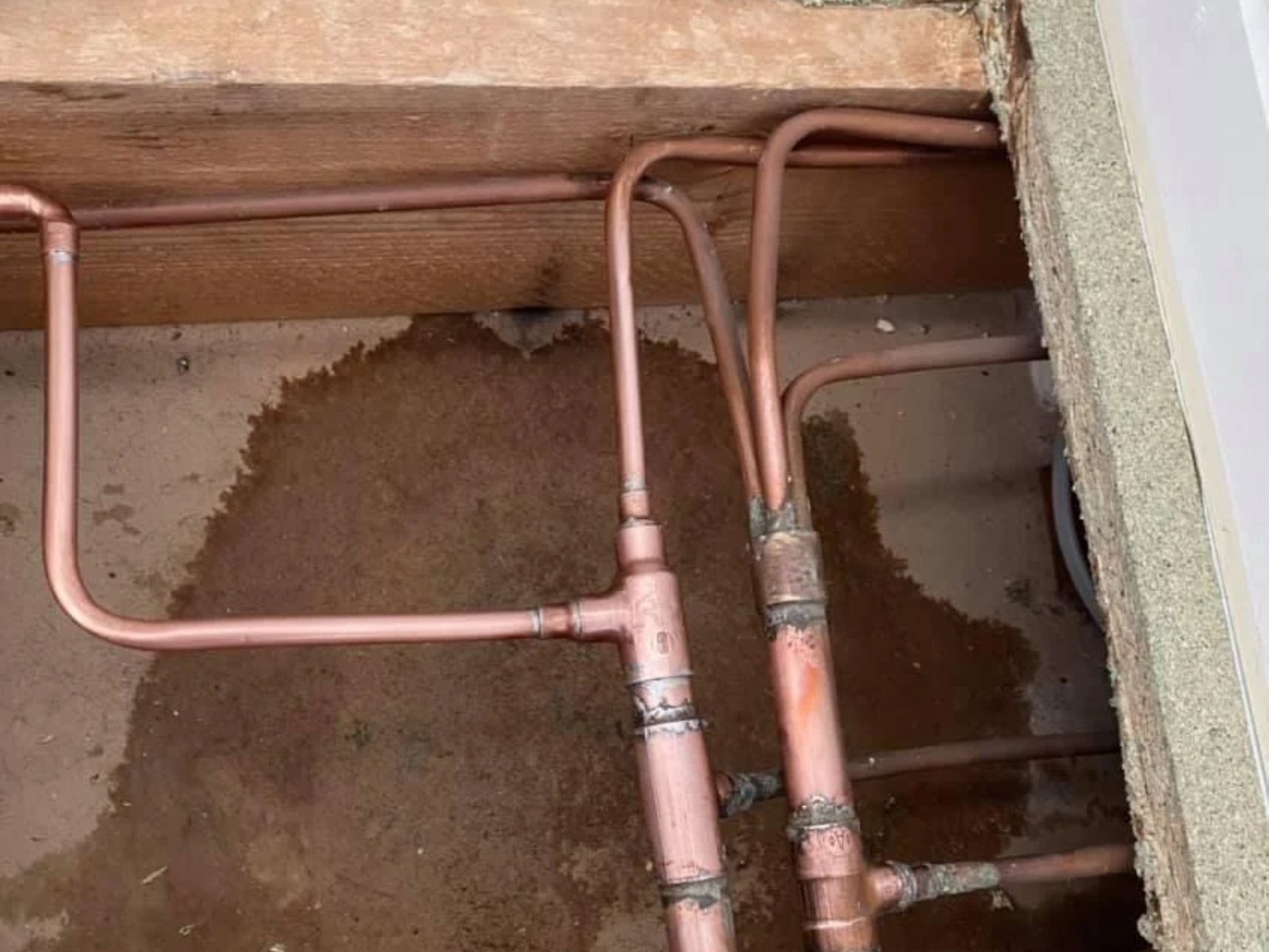 Emergency plumber